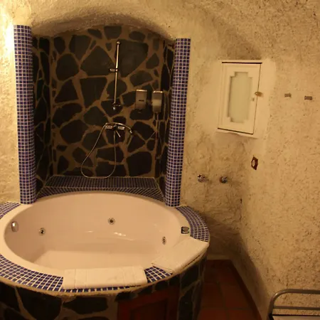 Casas Cueva La Tala Hotel 2*
